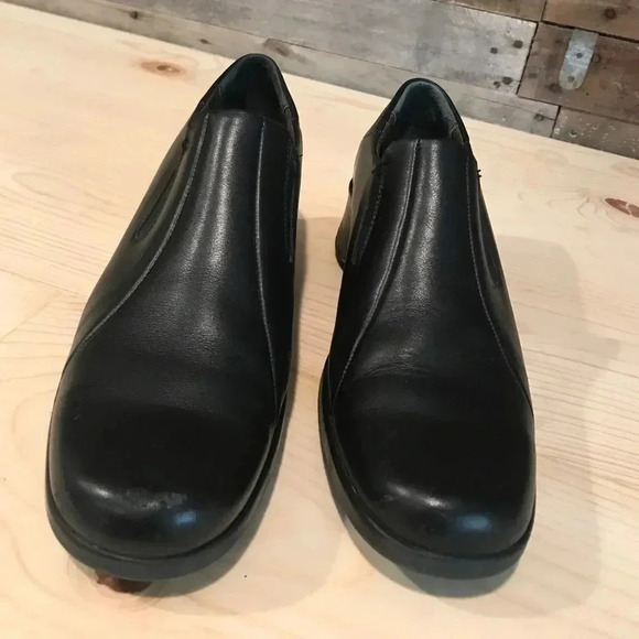 Aquatalia by Marvin K Italian Leather Wedged Flats - Picture 2 of 6